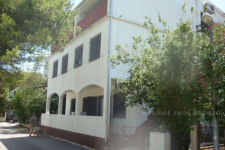 Appartementhaus, 100 Meter vom Strand entfernt