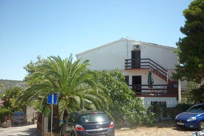 Appartementhaus, 100 Meter vom Strand entfernt