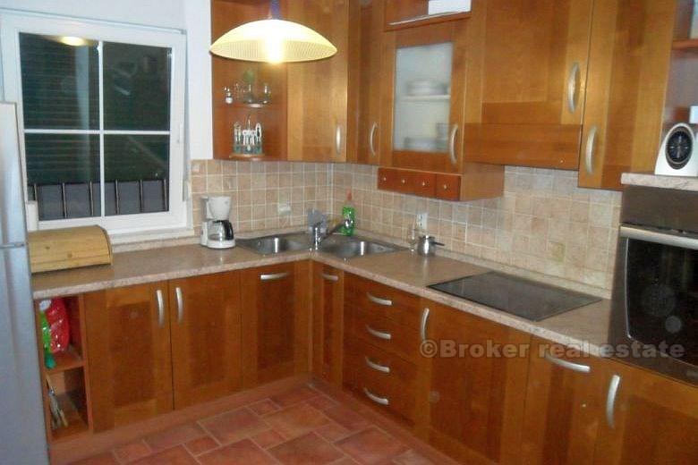 Attractive villa first row to the sea, for sale