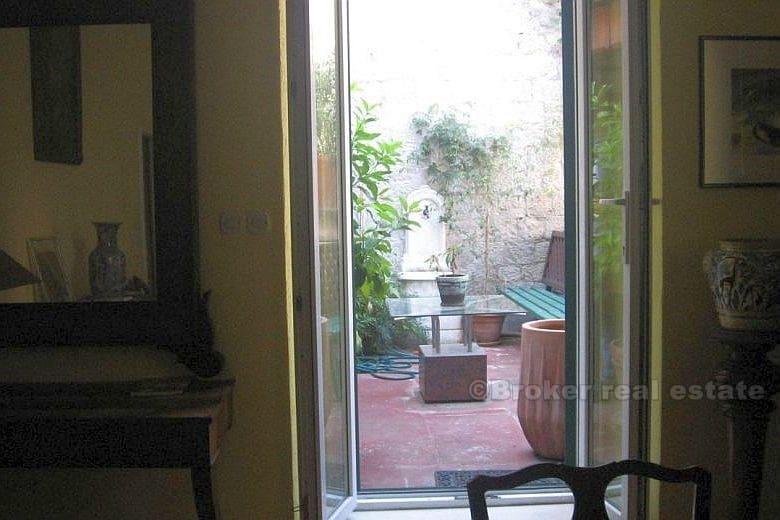 Nydelig renovert leilighet