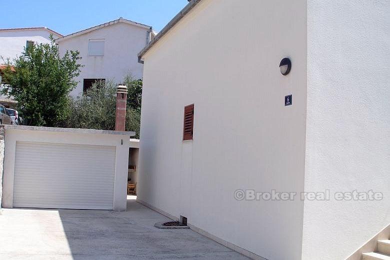Maison individuelle avec jardin, à vendre