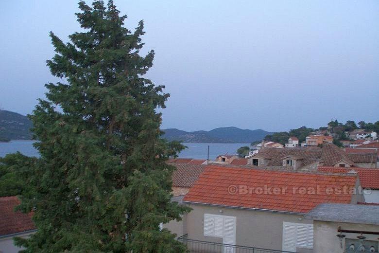 Surface habitable de 100 m2, à vendre