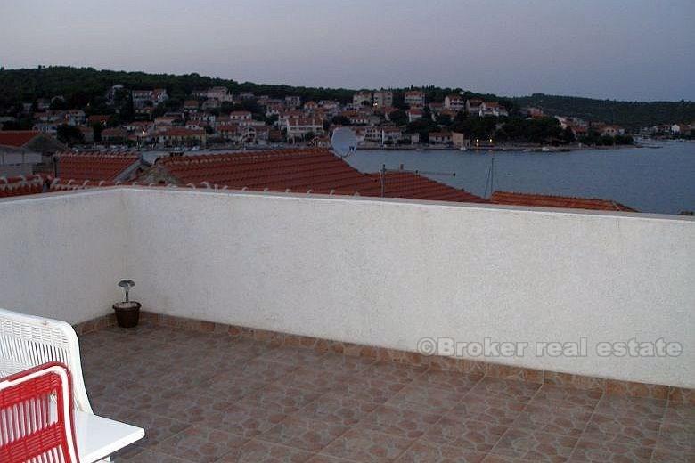 House living area of 100 m2, for sale