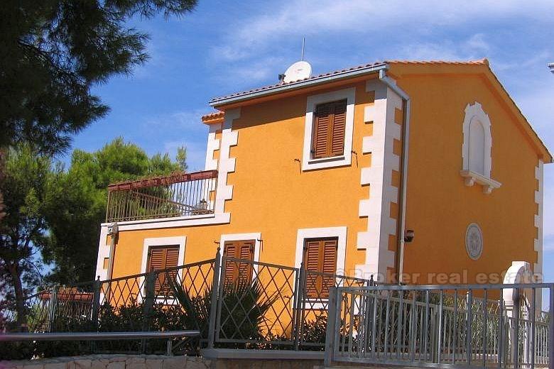 Maison sur un bel emplacement, à vendre
