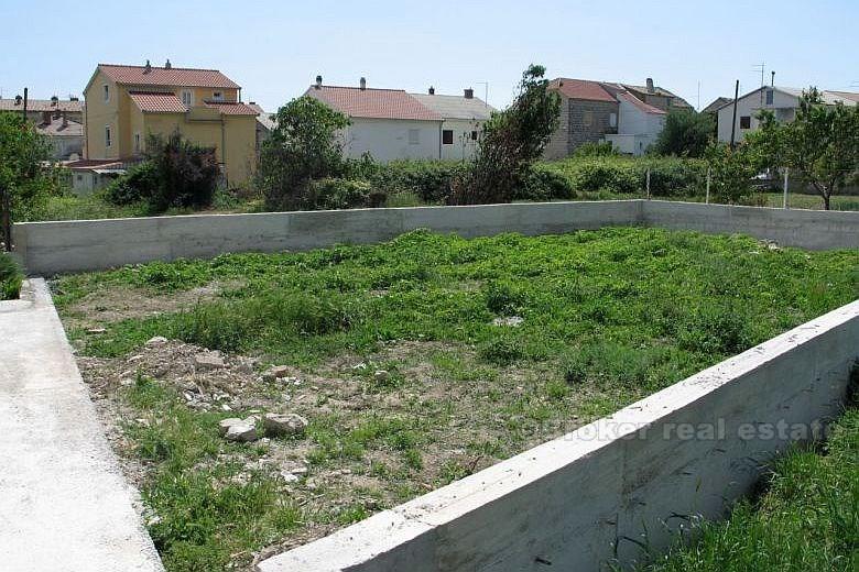 Квартира на первом этаже, продается