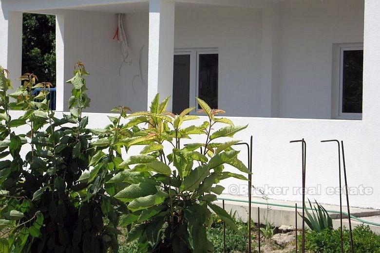 Apartmán v přízemí, k prodeji