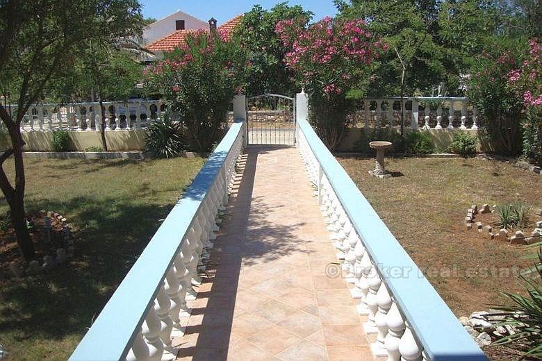 Villa i den vakre byen, for salg