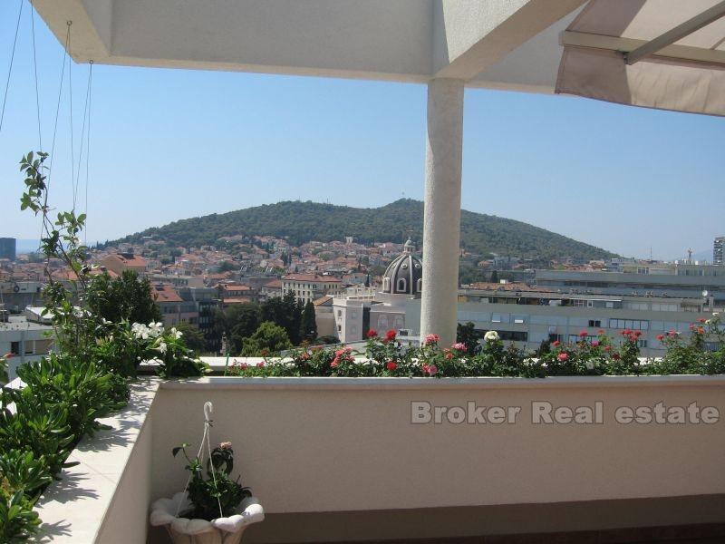 Apartment with magnificent view