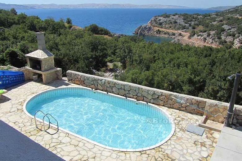 Dvosoban apartman sa bazenom