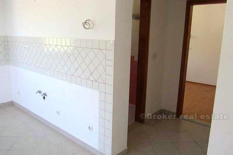 Zwei-Zimmer-Wohnung mit Schwimmbad