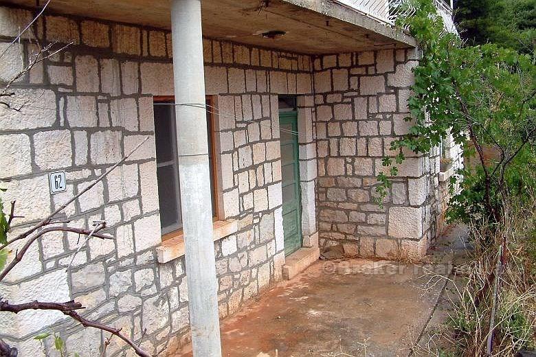 Dom na południowej stronie wyspy, na sprzedaż