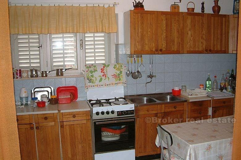 Dom na południowej stronie wyspy, na sprzedaż