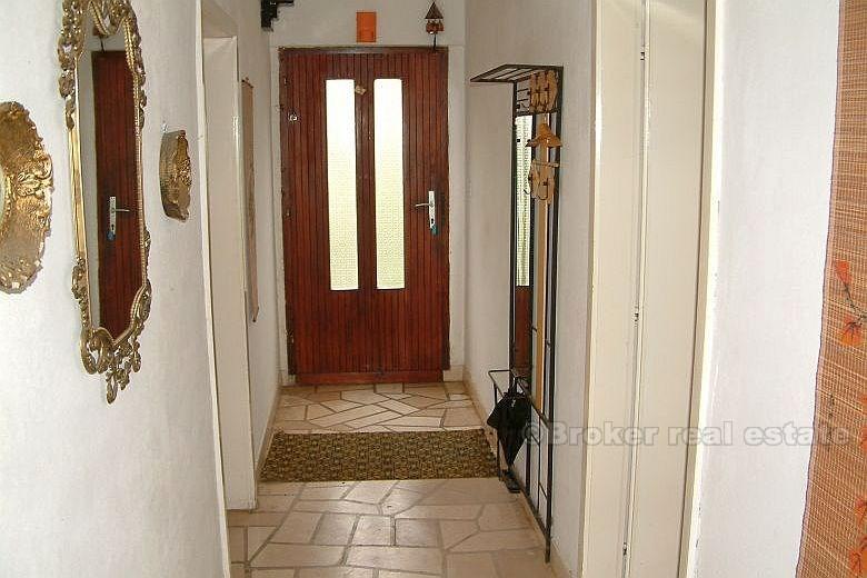 Dom na południowej stronie wyspy, na sprzedaż