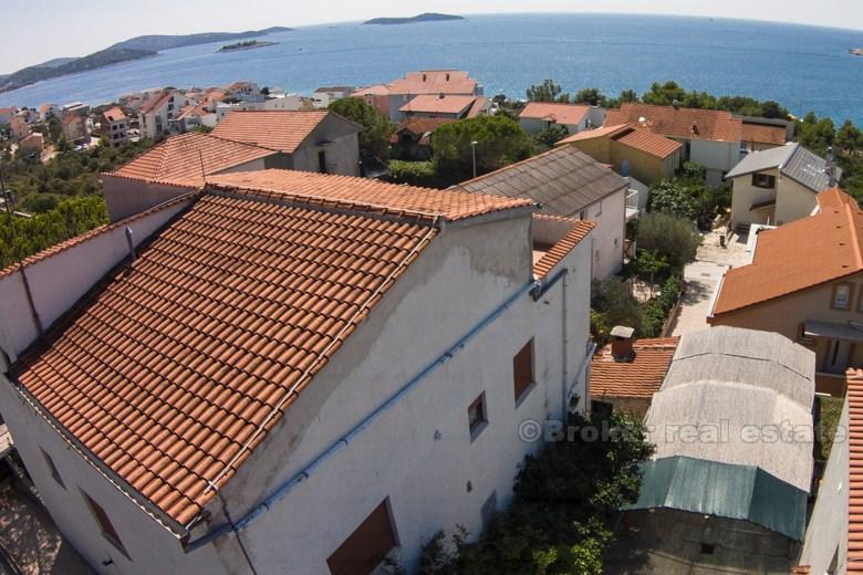 Bella spaziosa casa, in vendita