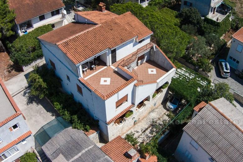 Schönes geräumiges Haus, zum Verkauf