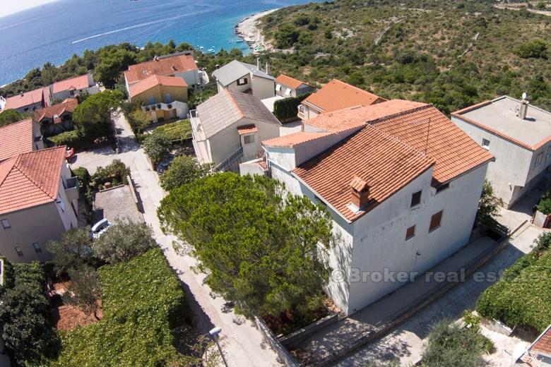 Bella spaziosa casa, in vendita