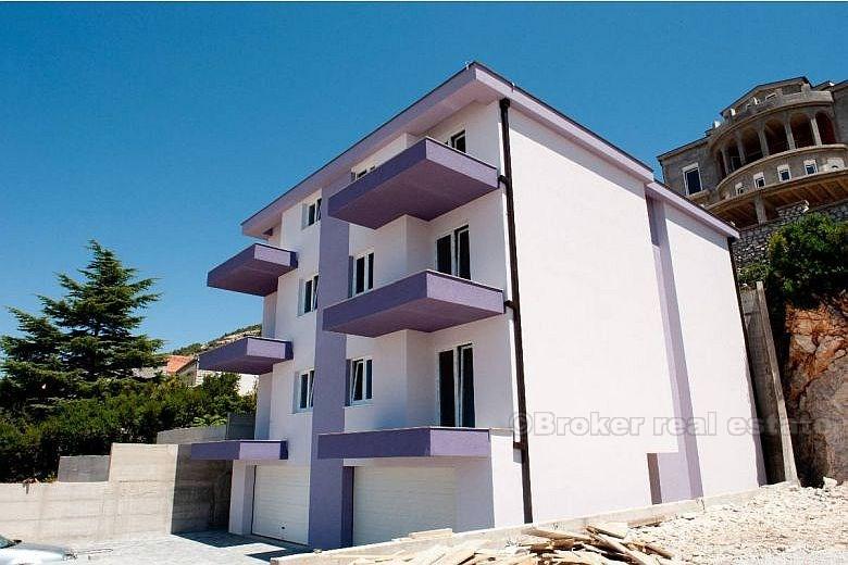 House with sea view on 3 floors, for sale