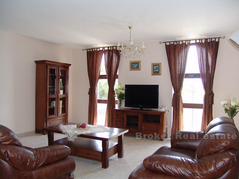 Neues Steinhaus, zum Verkauf