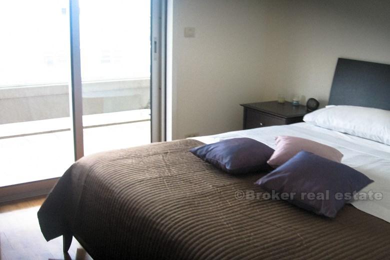 Schöne Wohnung mit zwei Schlafzimmern