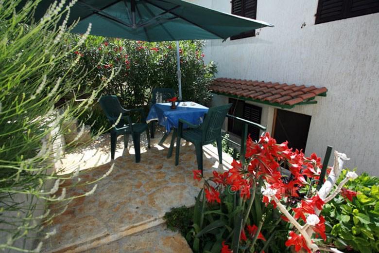 2 apartments ideal for vacation, for sale