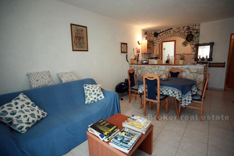 2 apartmana idealna za odmor, za prodaju