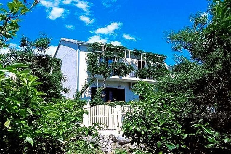 Maison avec deux appartements, à vendre