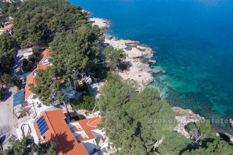 Appartamento con una camera da letto in prima fila al mare