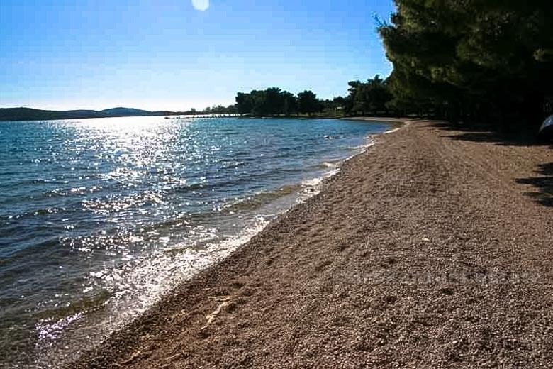 Apartman od 50 m2 u prizemlju