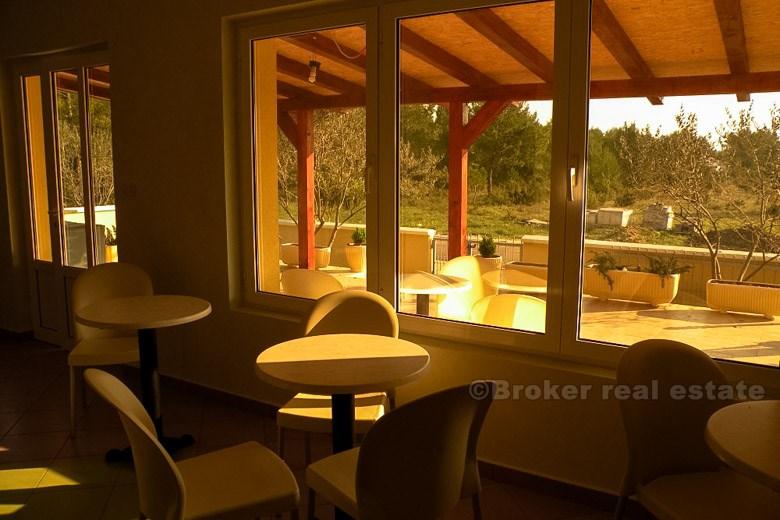 Hotel in popular tourist destination, for sale