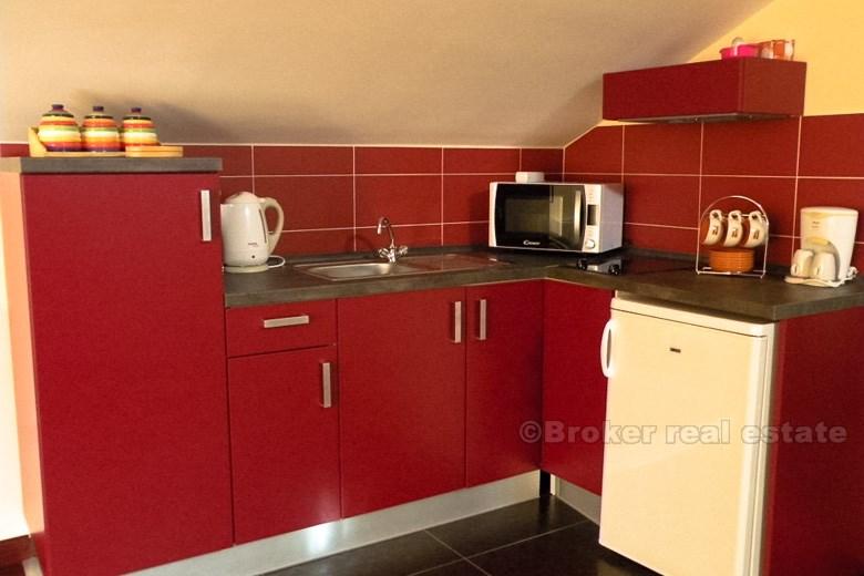 Hotel u popularnoj turističkoj destinaciji, na prodaju