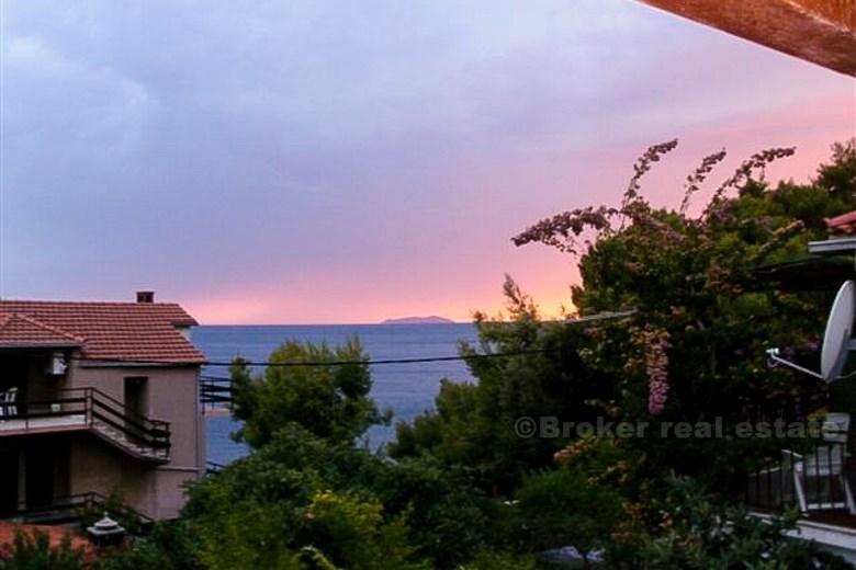 Das Haus von 250 qm, zweite Reihe vom Meer, zum Verkauf