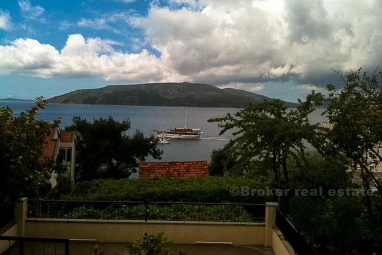 Lijepa obiteljska kuća na dva kata