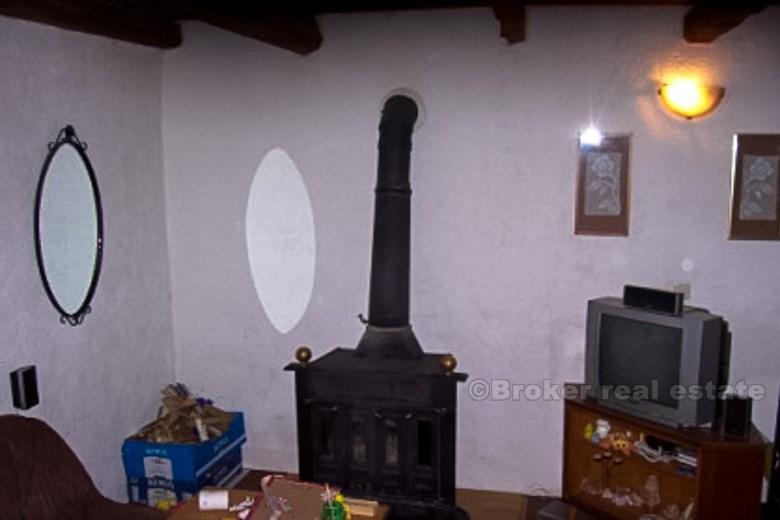 Dům na 3 podlažích, na prodej
