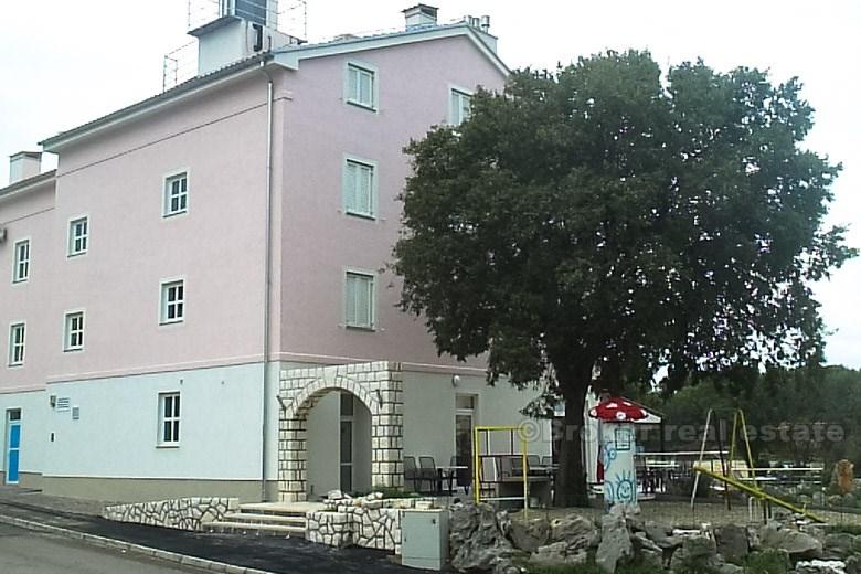 Hotell med utsikt över havet, till salu