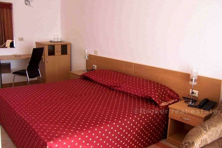 Hotel s výhledem na moře, na prodej