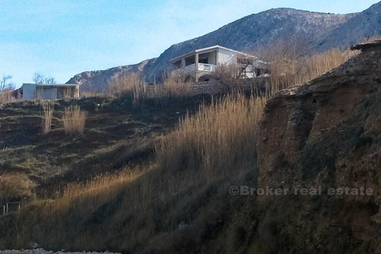 Casa prima fila al mare, per la vendita