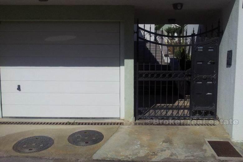 Apartment in the elite part of the city, for sale