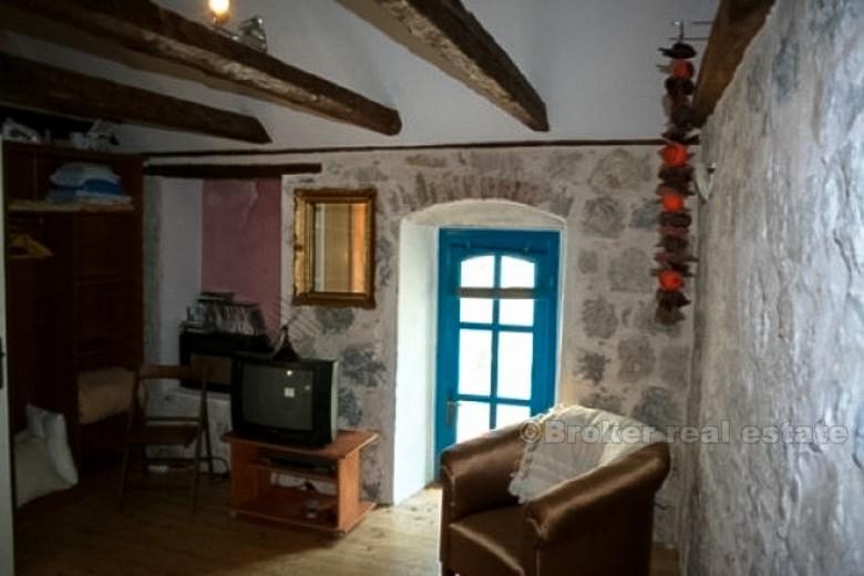 Den gamle steinhus i sentrum