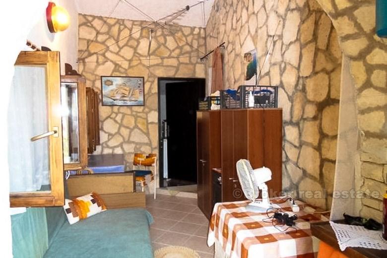 Romantična kuća sa vrtom