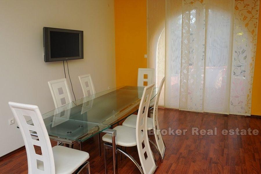 In der Nähe von Zadar, Haus neben dem Yachthafen