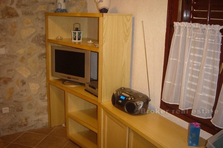 Renovovaný kamenný dům na 4 podlažích