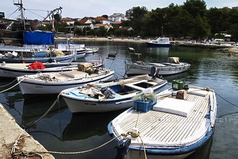 Dvosoban stan, na prodaju