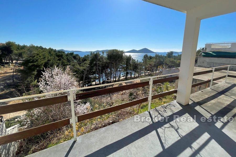 Dům první řadě k moři