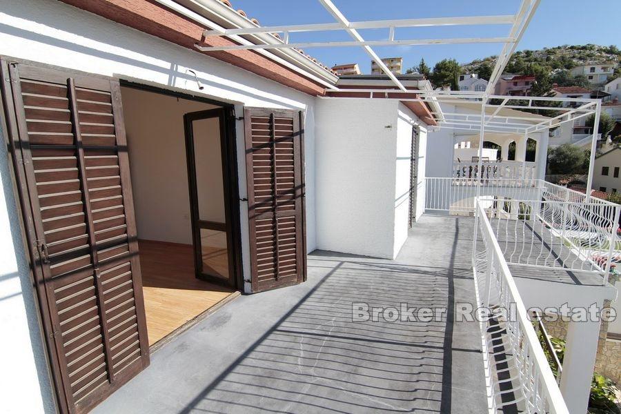 Kuća prvi red do mora