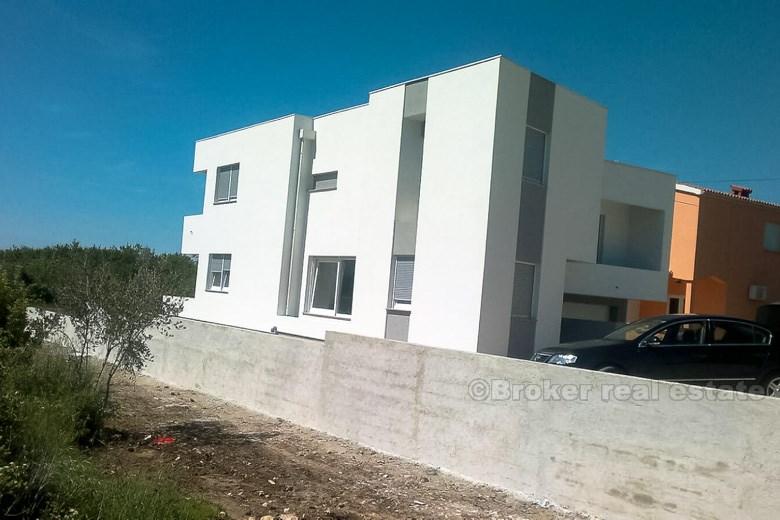 House / Villa first row to the sea