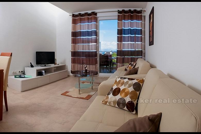 4-gwiazdkowy apartament, dobrze wyposażony, na sprzedaż