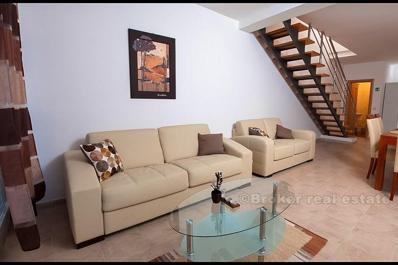 4 star apartment, well equipped, for sale