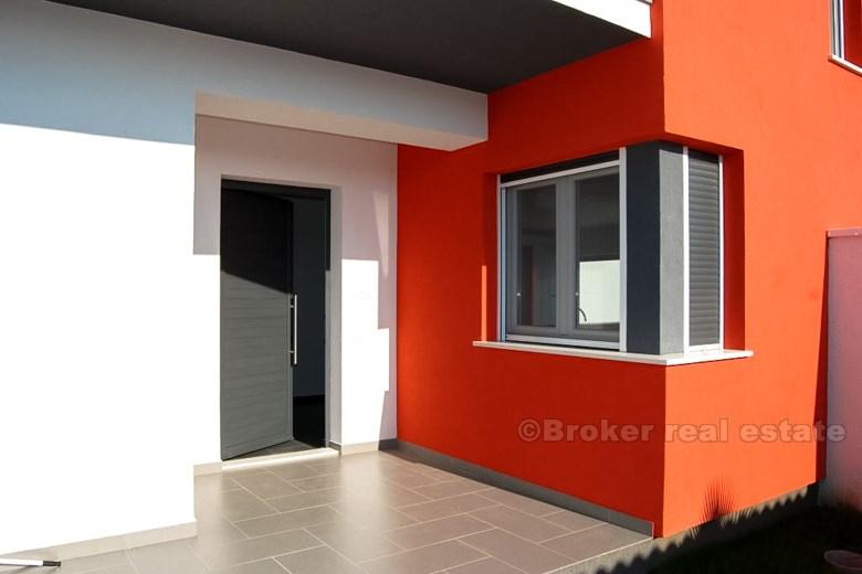 Nybygd moderne villa, for salg
