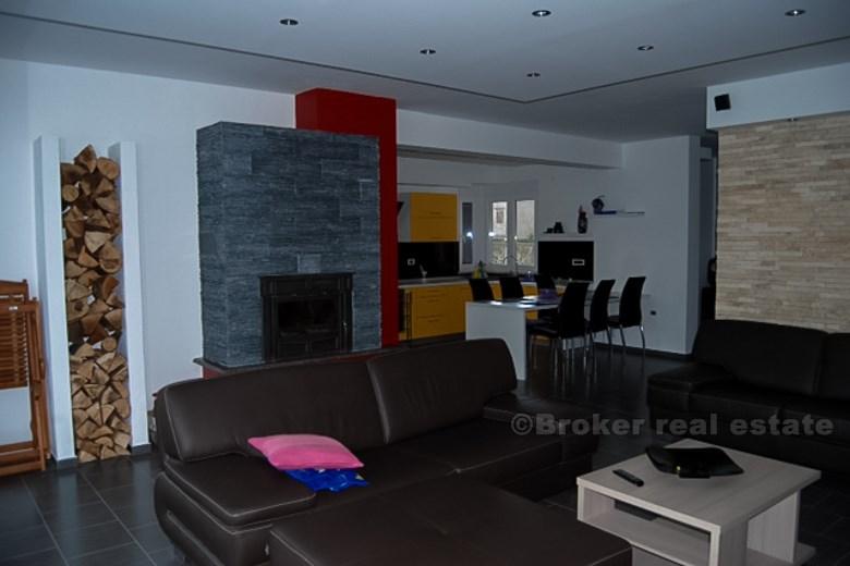 Nowo wybudowana, nowoczesna willa, na sprzedaż