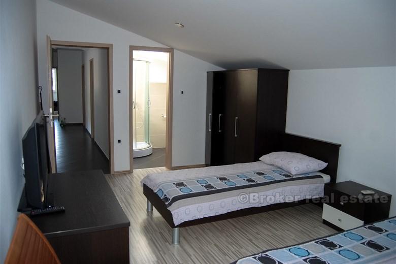 Nowo wybudowana, nowoczesna willa, na sprzedaż